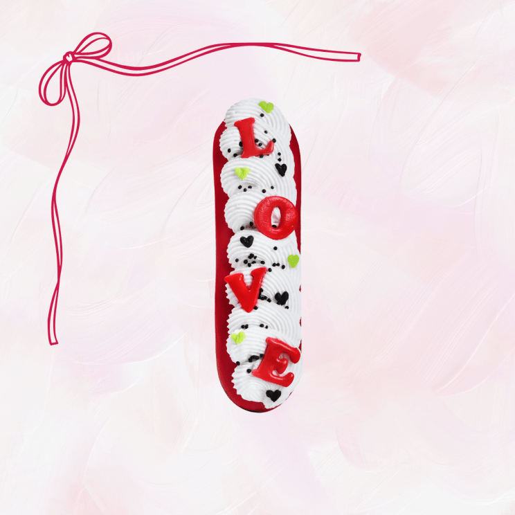 Candy Horse Valentine Eclair