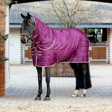 LeMieux Arika Stable-Tek Stalldecke mit Halsteil 200 g