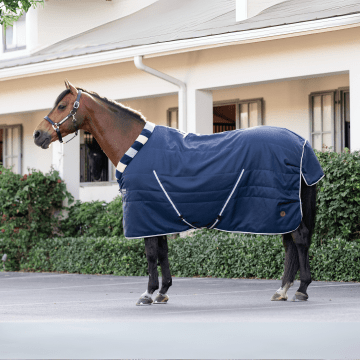 Horseware Newmarket Cosy Stable 100g