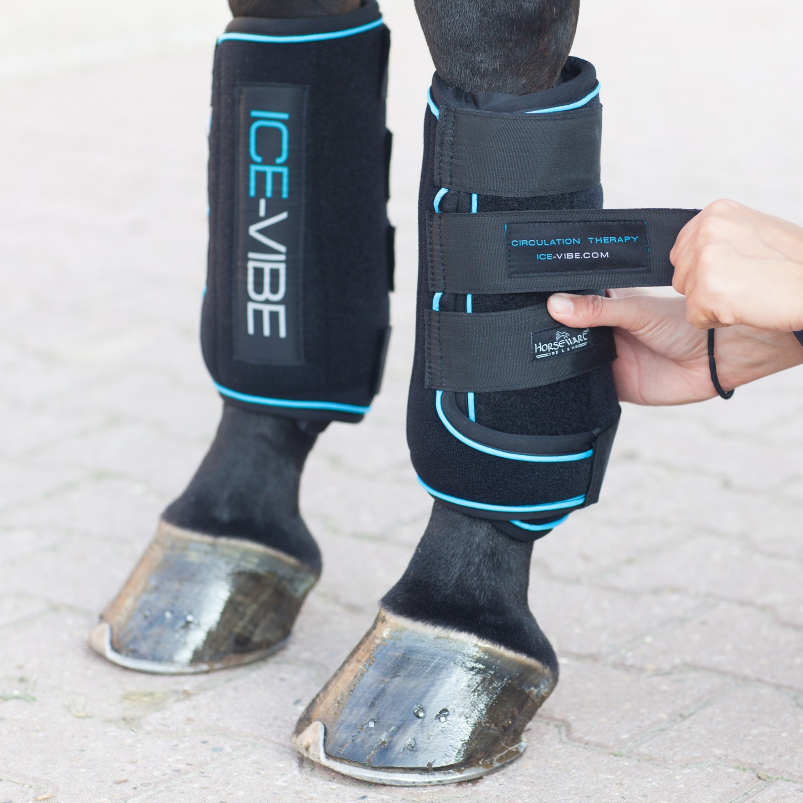 Sehnenschäden Ice-Vibe Kühlgamaschen mit Vibration Horseware Ice Vibe Boots 